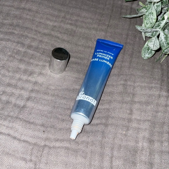 Dr. Brandt Radiance Boosting Primer - Picture 1 of 3